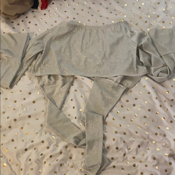 Two piece silver long sleeve bell bottom set - Picture 2 of 6